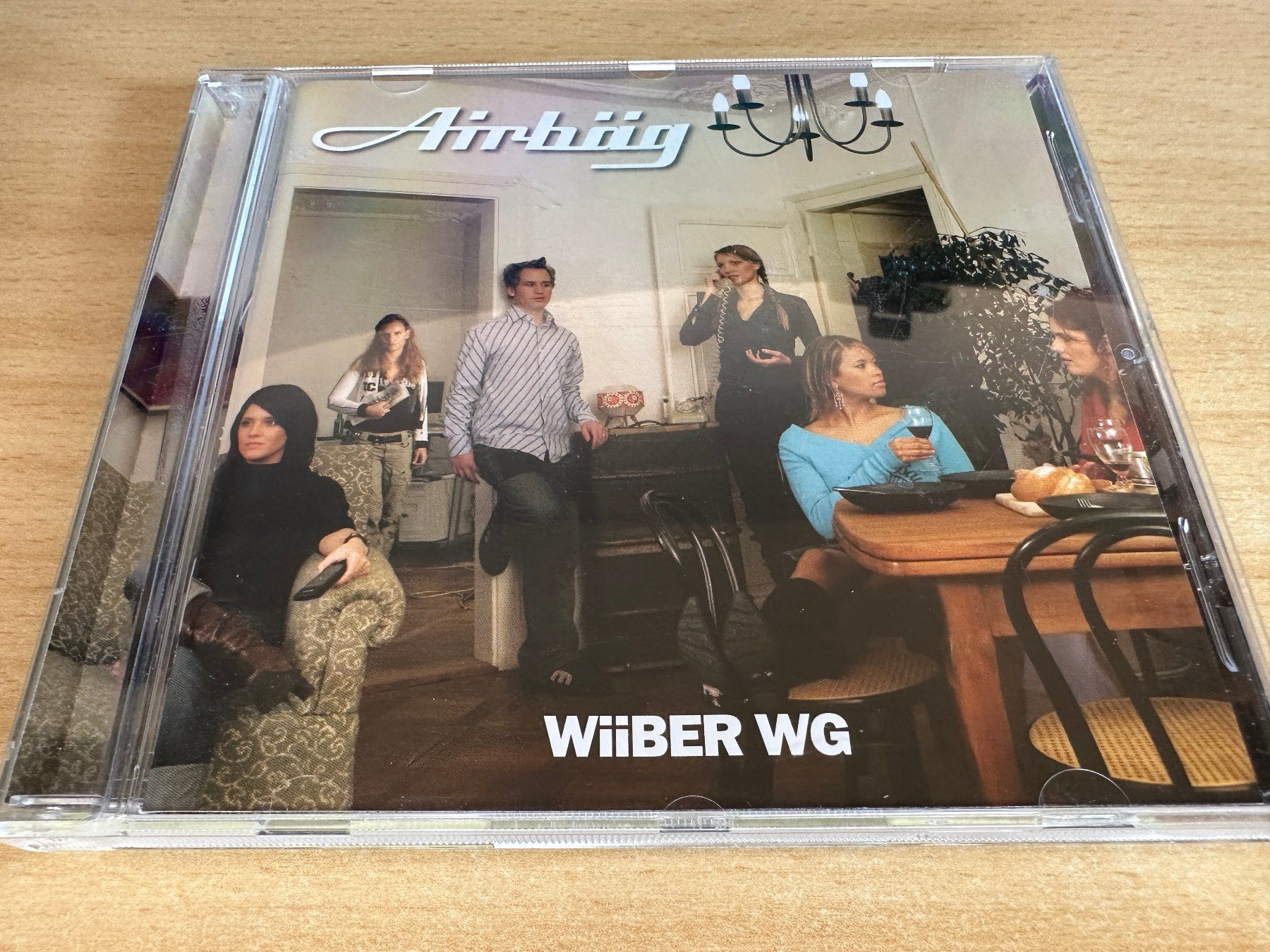 CD: Airbäg – Wiiber WG – Usato da Rikon im Tösstal venduto da Alpenmutz
