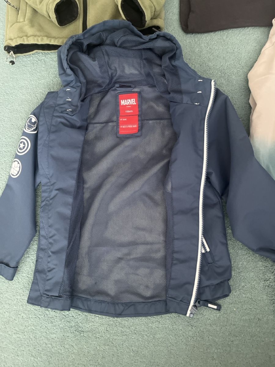 Lotti & Set di vestiti: Kinderbekleidung Jacken Pullover 110/116 – Usato da Bern venduto da Angelika-Kaczoruk 1