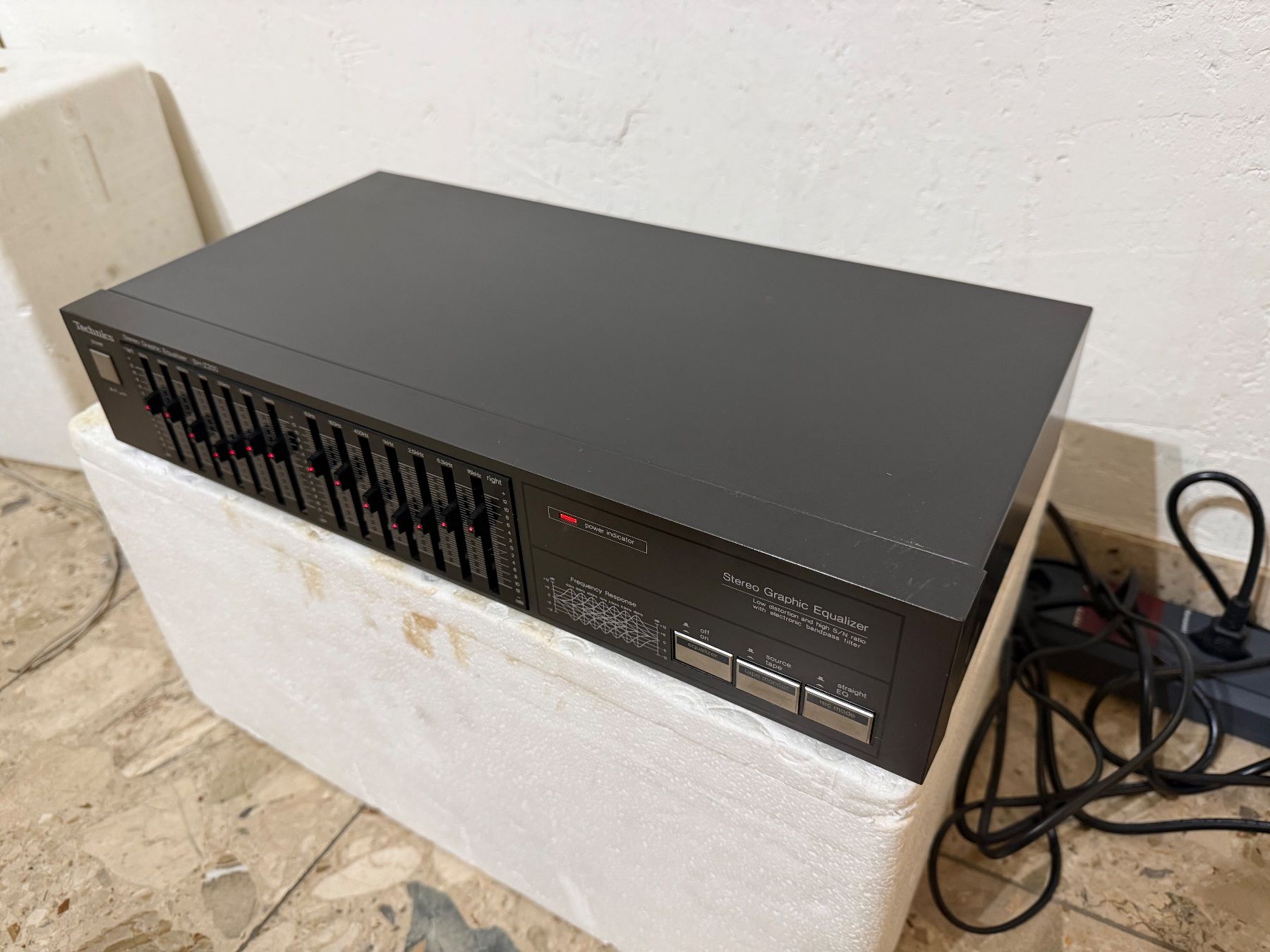 Technics Equalizer: Technics SH-Z200 Equalizer – Gebraucht aus Plan-Les-Ouates von Shocc 2