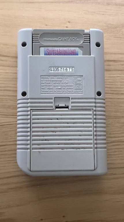 Konsolen: Gameboy Classic mit Pixelfehler – Gebraucht aus Linthal von StuessiLinthal 2
