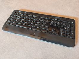 Logitech K520 kabellose Tastatur gebrauchter Zustand