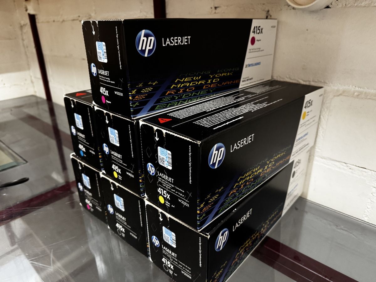 Hewlett Packard Cartouches & Toner: HP LaserJet 415X Toner Kartuschen Set  – Neuf avec emballage d'origine à Feusisberg par Cineflex 1