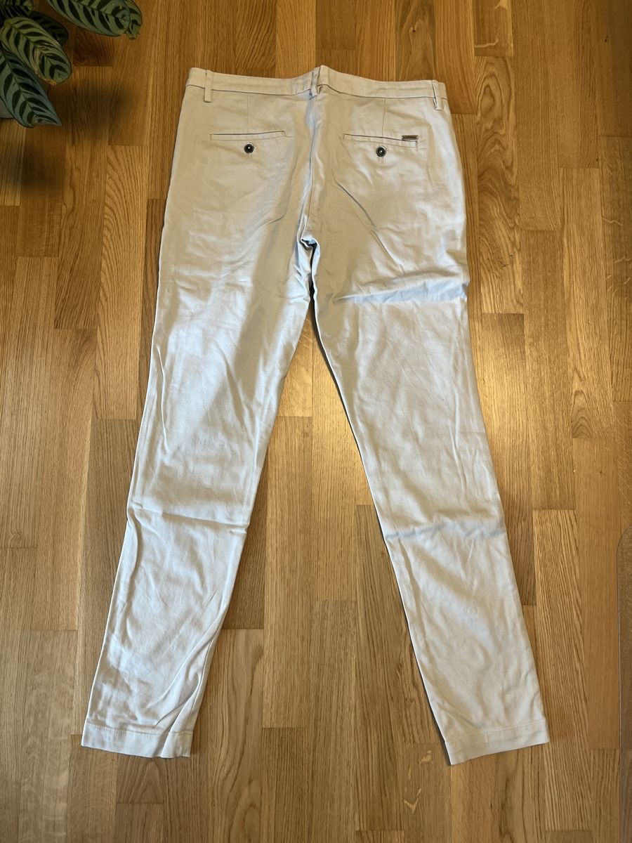 Pantalons: Chinos Brun & Stengade Beige W33 L33 – D'occasion à Zürich par MajorPlasma 1