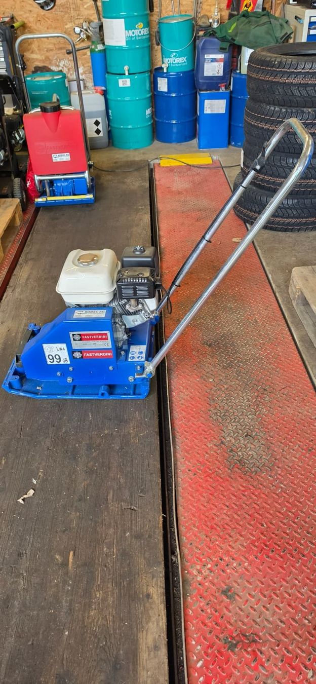 Toutes les machines: Rüttelplatte Fastverdini – Neuf (Voir description) à Bottmingen par bj824