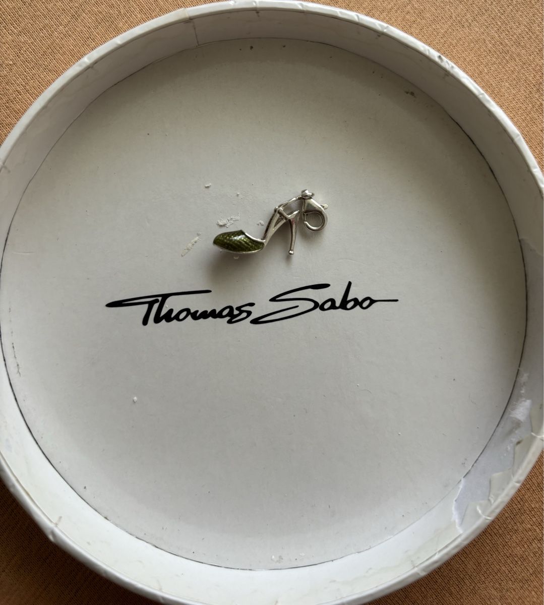 Thomas Sabo Bracciali & Braccialetti: Thomas Sabo Armband mit Charm Set – Usato da Zollikerberg venduto da Jvac2 6