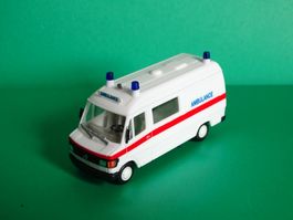 Mercedes 207D von Herpa 1/87