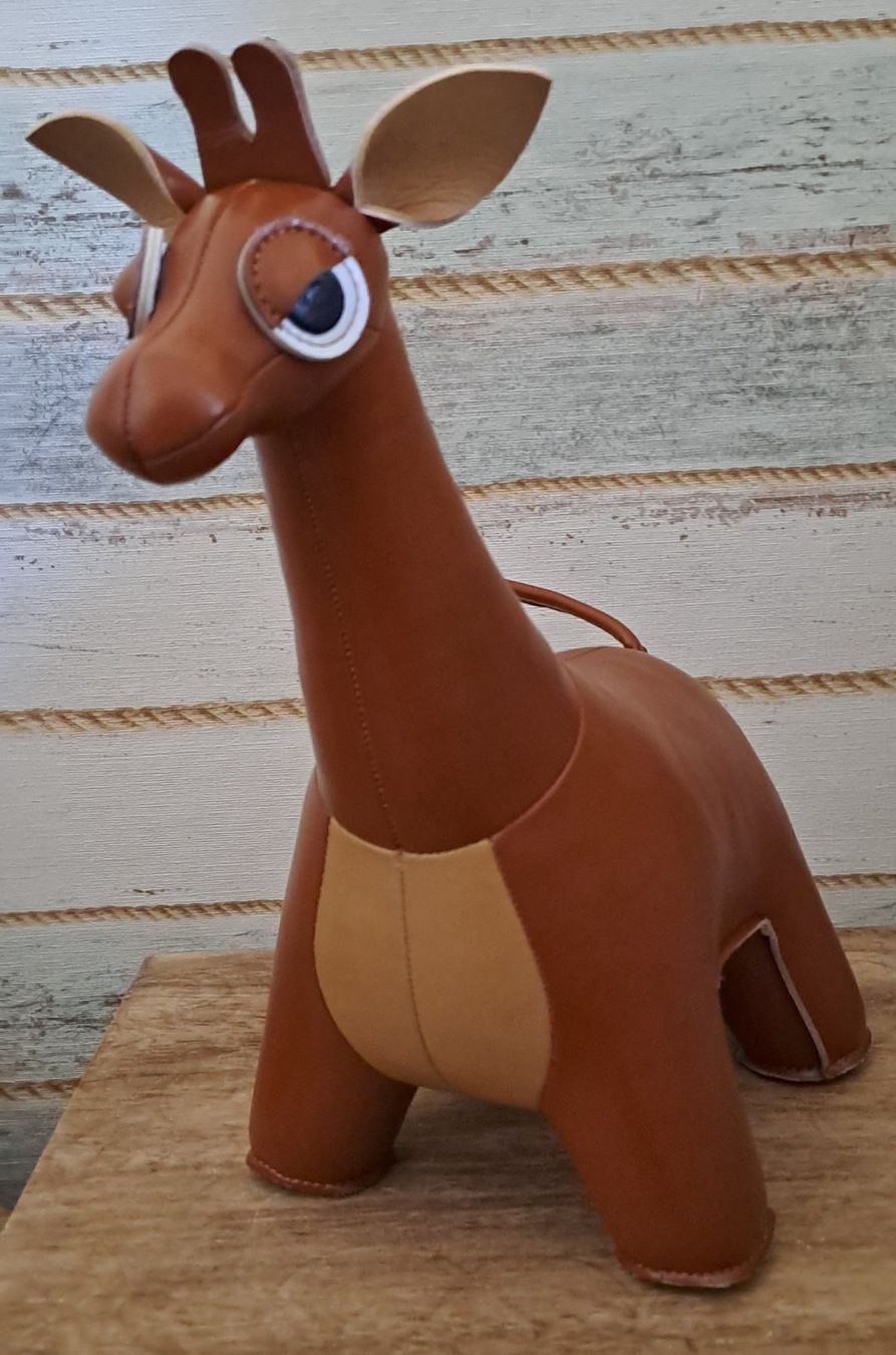 Statuette: Premium Designer Giraffe aus Leder – Nuovo (secondo la descrizione) da Wallisellen venduto da prada008