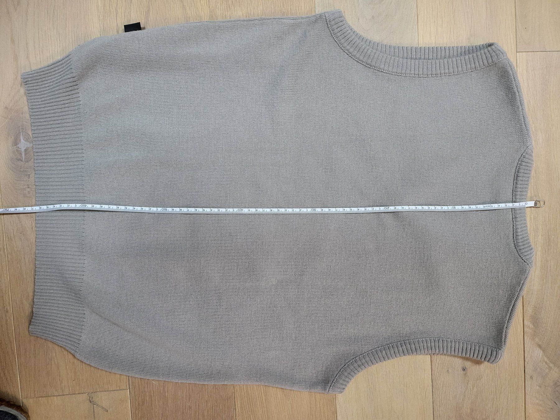 Gilets: kurzärmliger Wollpullover / Pullunder / Strickweste – D'occasion à Horgen par 2CH70 1