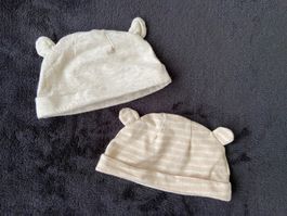 2x leichte Babymützen mit Öhrchen, Gr. 0–3 Monate