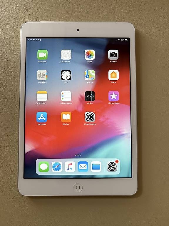 Apple Tablet PC: iPad Mini 2 16GB Weiss GSM – Usato da Schönholzerswilen venduto da -Osiris-
