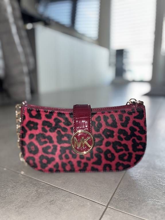 Michael Kors Sacs femmes: MICHAEL KORS AUTHENTIQUE – D'occasion à Constantine par san_nmr2 1