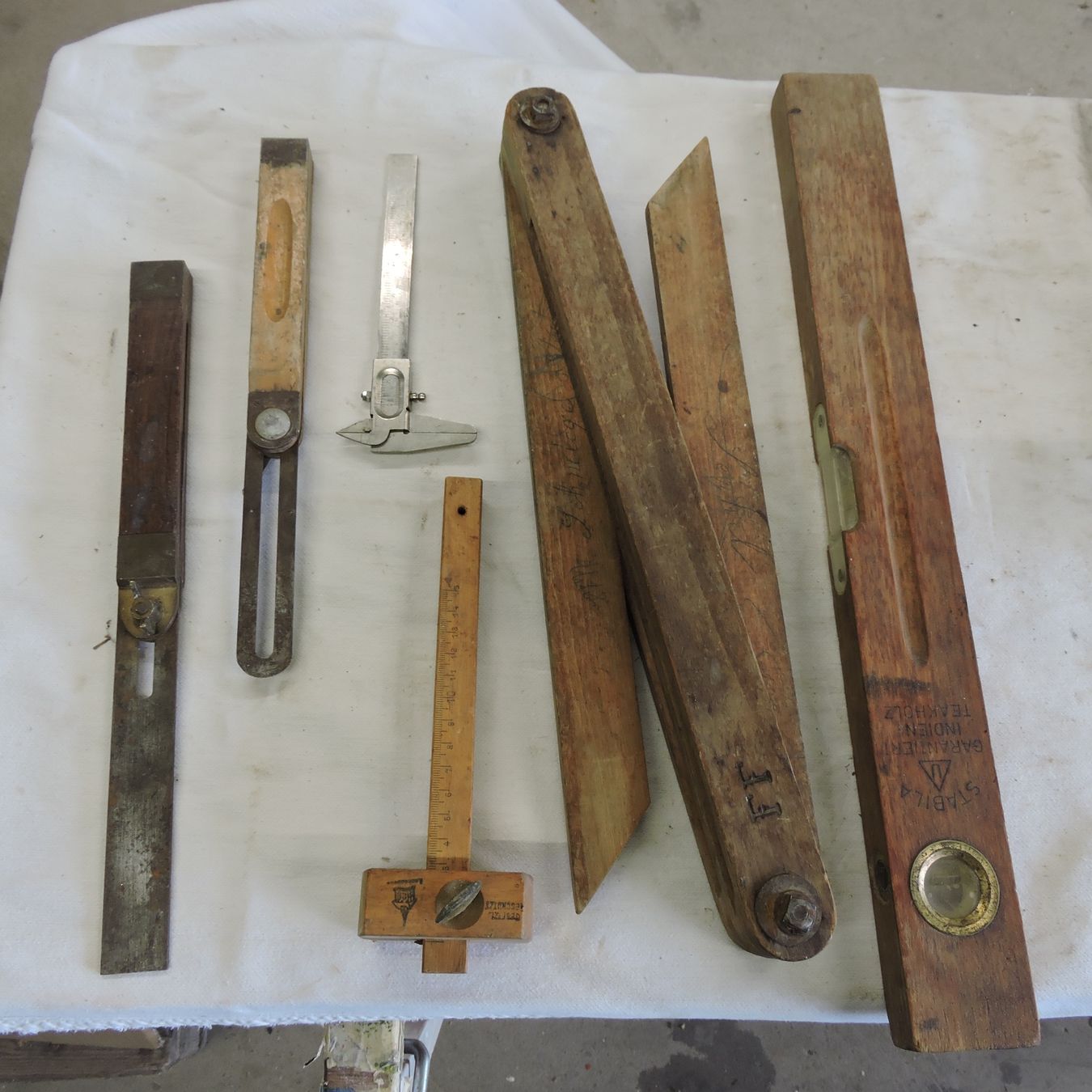 Misurare: Alte Messwerkzeug Holz – Usato da Meikirch venduto da rva_q8c7
