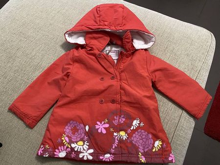 Manteau rouge t.81