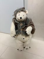 Stofftier Bär mit Kleidung guter Zustand