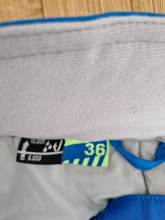 Ziener Hosen: Ziener Skihose blau Gr. 36 – Gebraucht aus Ottikon von swiftchocolate 3