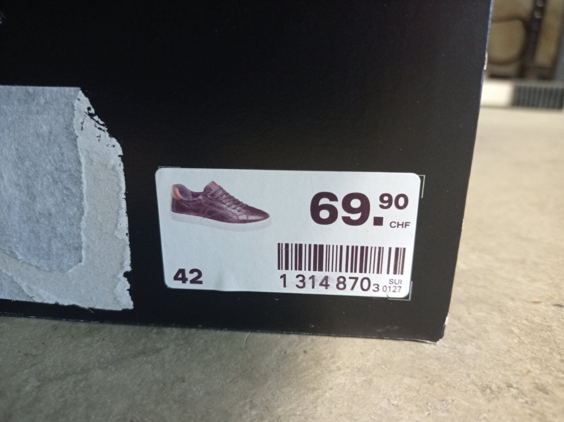 Scarpe da uomo: 2x sneakers #42 NEU Preis 115.- – Usato da Bex venduto da Sdancer 8