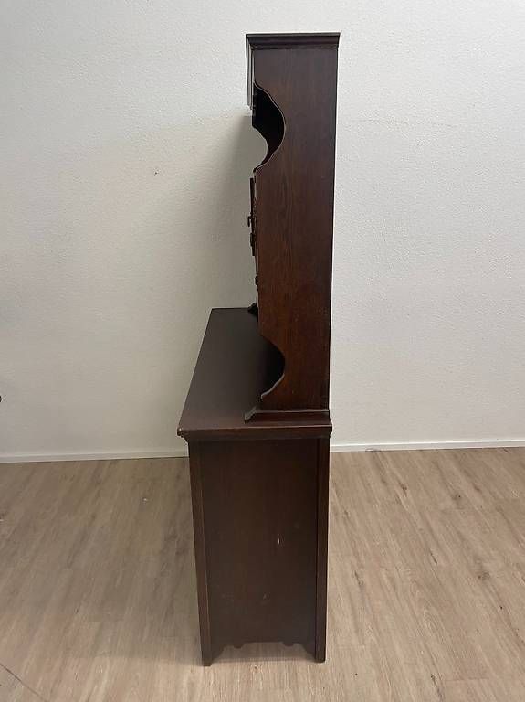 Credenze: Antik Tudor Oak Buffetschrank aus Eiche mit Bleiglas – Usato da Obernau venduto da Arche_Noah_Brocki 3