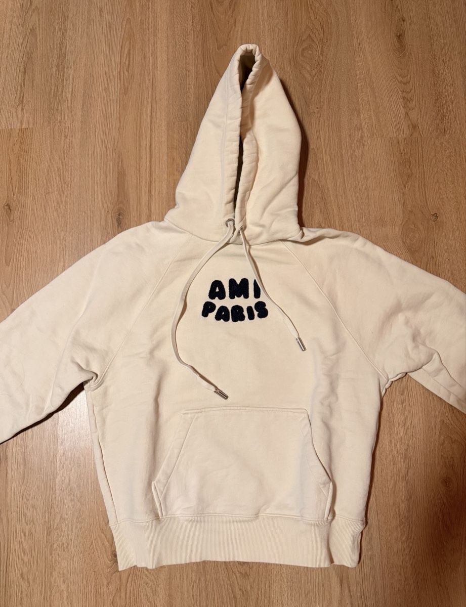 Maglioni & Felpe: AMI PARIS HOODIE  – Nuovo (secondo la descrizione) da Siebnen venduto da ff_2tk9