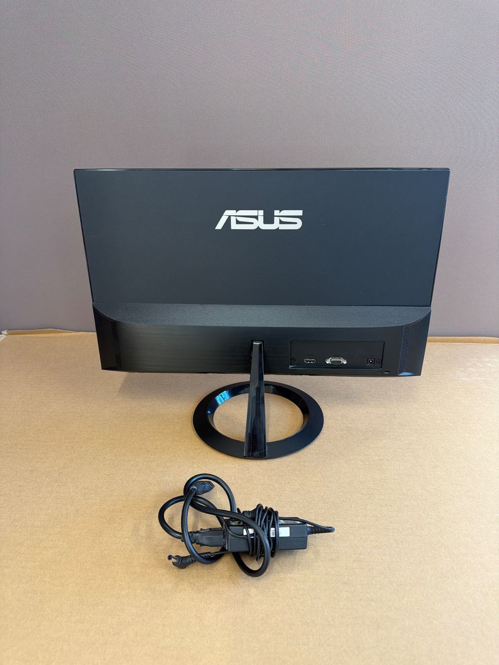 Asus Monitor: ASUS VZ229HE 21.5" Monitor – Usato da Dietlikon venduto da ComdatAG 3