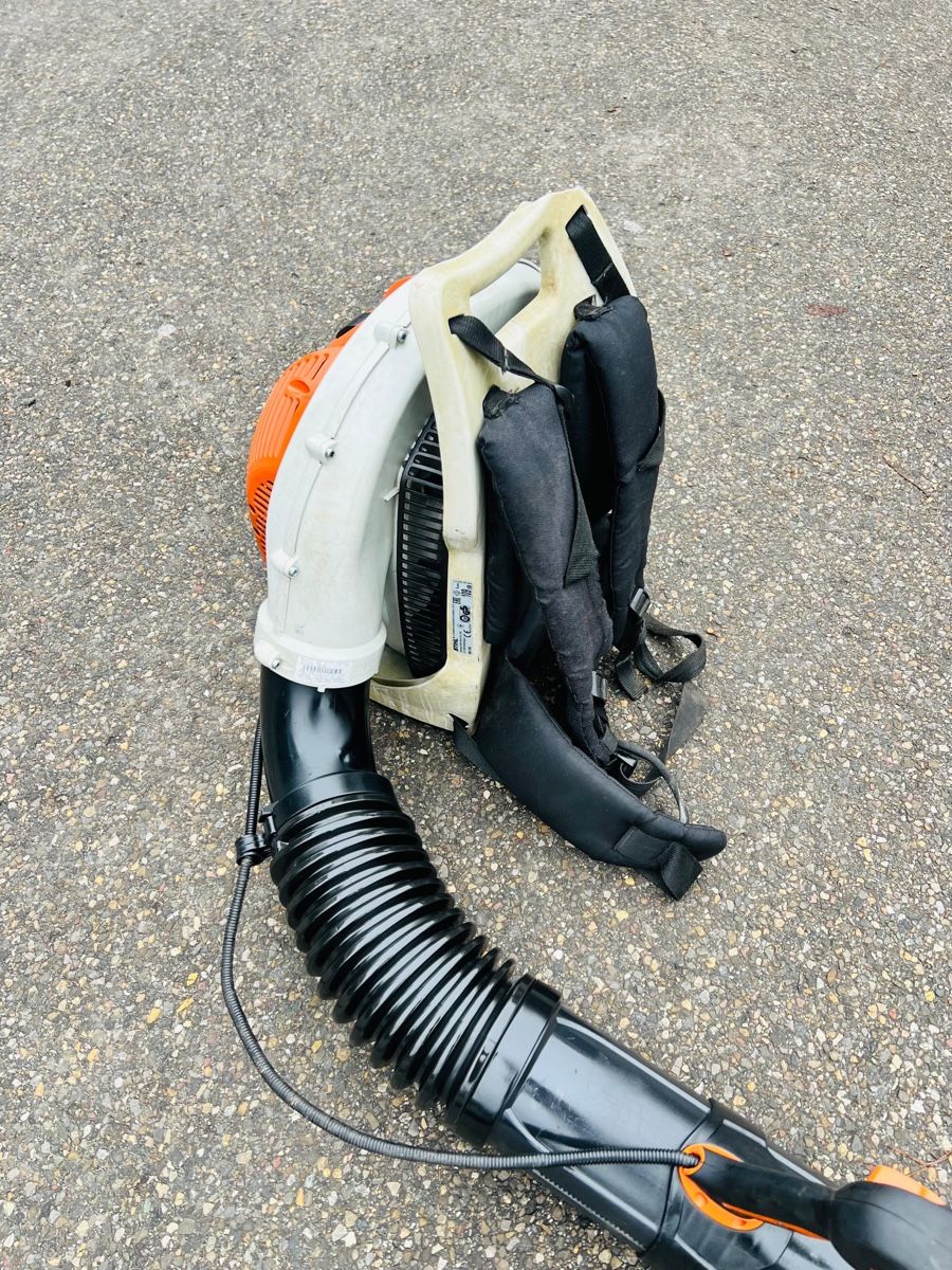 Stihl Soffiatori & Aspiratori per foglie: Laubbläser Stihl Br 700 – Usato da Urdorf venduto da mas_5wfz 8