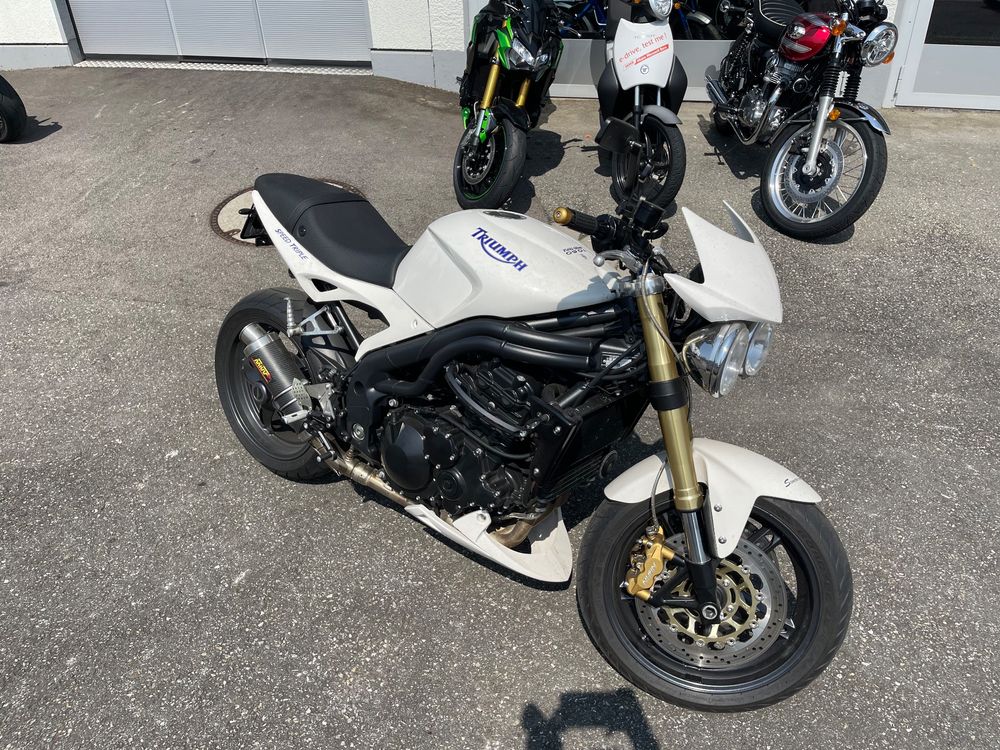 triumph speed triple 1050 exhaust