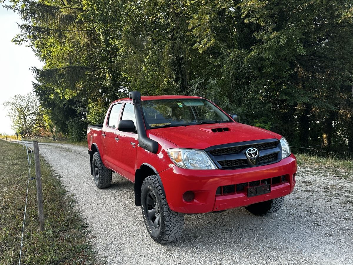 Toyota Nutzfahrzeuge: Toyota Hilux 2.5 D4D – Gebraucht aus Pfeffingen von Buuri05