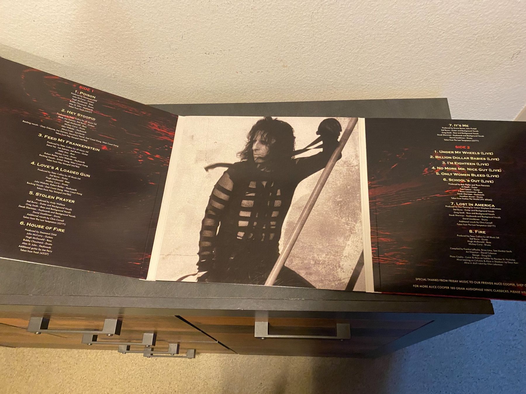 Dischi in vinile: Alice Cooper - Classicks 2019 – Usato da Basel venduto da VinylLover68 6