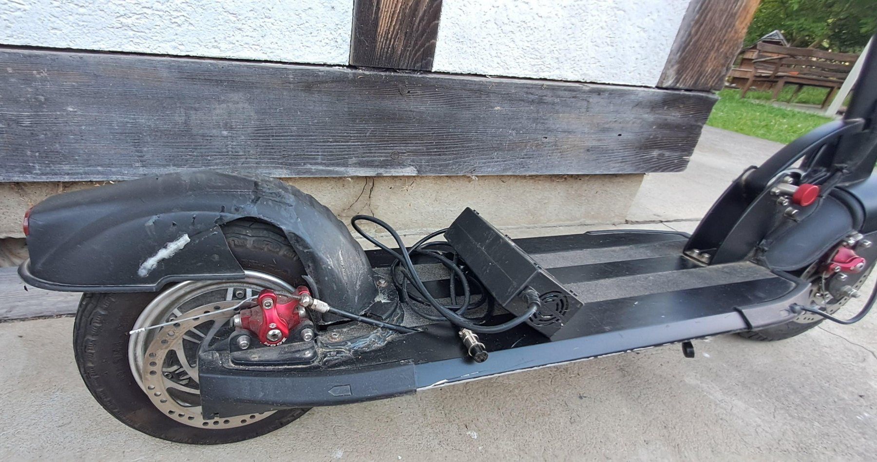Akkus & Batterien: E-Trotti 500Watt 15Ah Lithium – Defekt aus Rüderswil von strupfliglobi 1