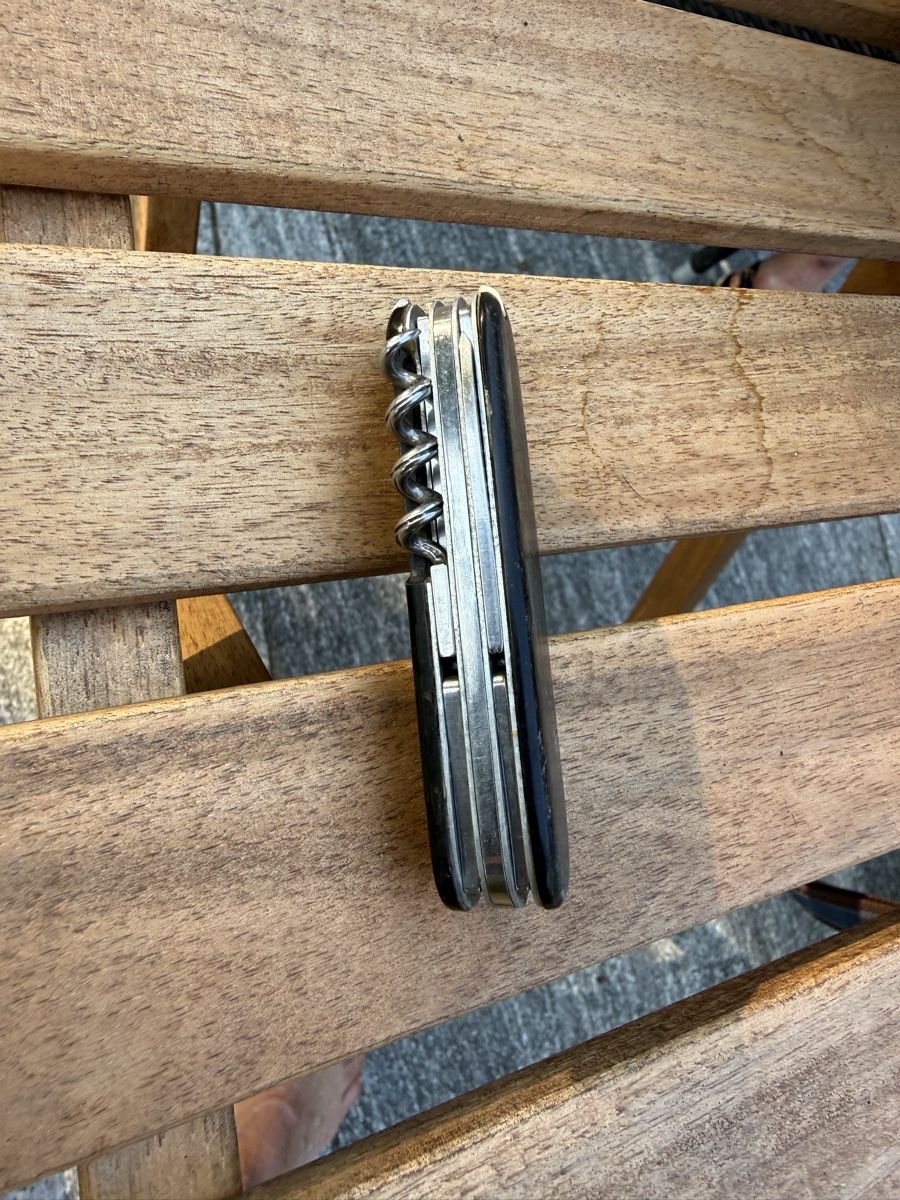 Victorinox Taschenmesser: Victorinox Sackmesser 84  Horn ? – Gebraucht aus Schupfart von 1.TopAngebote 2