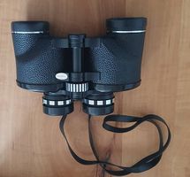 Fernstecher / Fernglas / Feldstecher