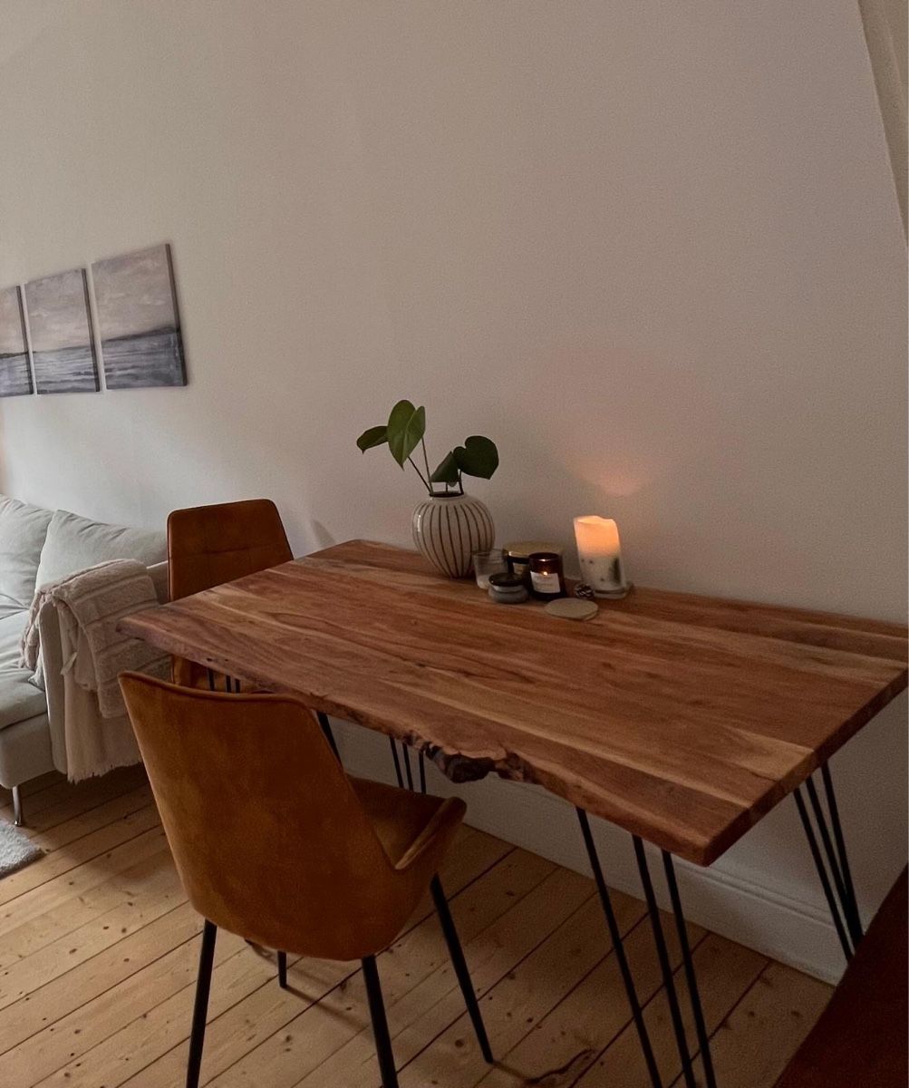 Tavoli: Rustic Wood Dining Table – Nuovo (secondo la descrizione) da Dübendorf venduto da ele_v868