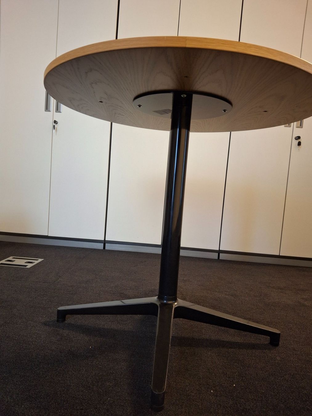 Vitra Tische: Tisch – Gebraucht aus Pfäffikon SZ von adm_mkv7 2