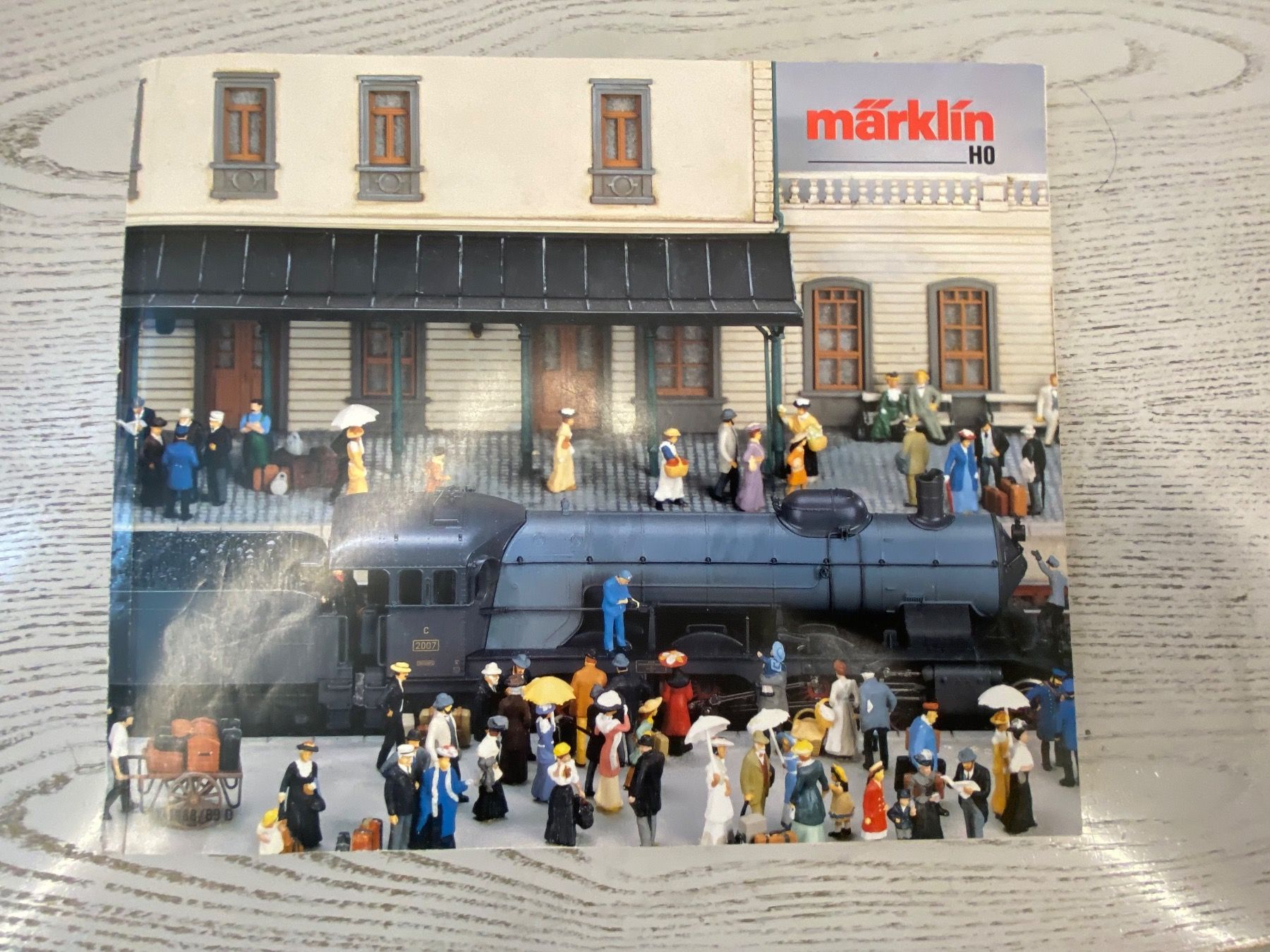 Märklin Documenti: Märklin Katalog 1988/89 – Usato da Lupsingen venduto da New-Haven