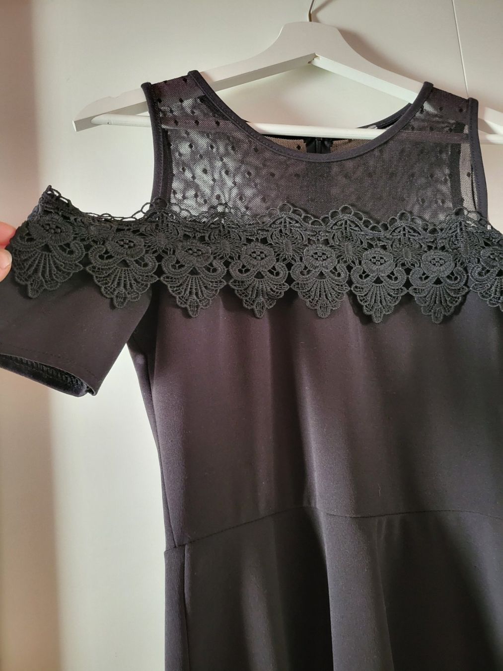 Zebra Vestiti: Schwarzes Kleid mit Spitzendetails Grösse S – Usato da Attinghausen venduto da lau_ys85 1