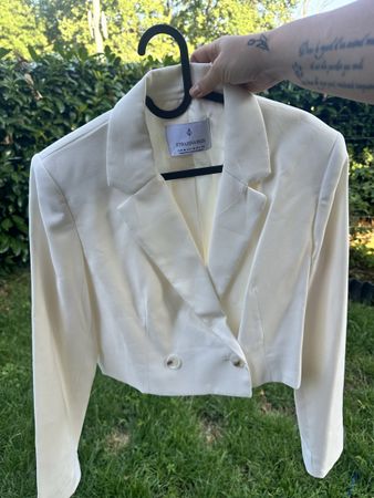 Blazer court Stradivarius taille M neuf