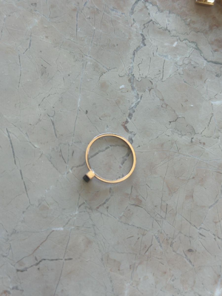 Anelli: Ring Gold with Onyx stone Grösse 75 neu – Usato da Schlieren venduto da axe_nr8f