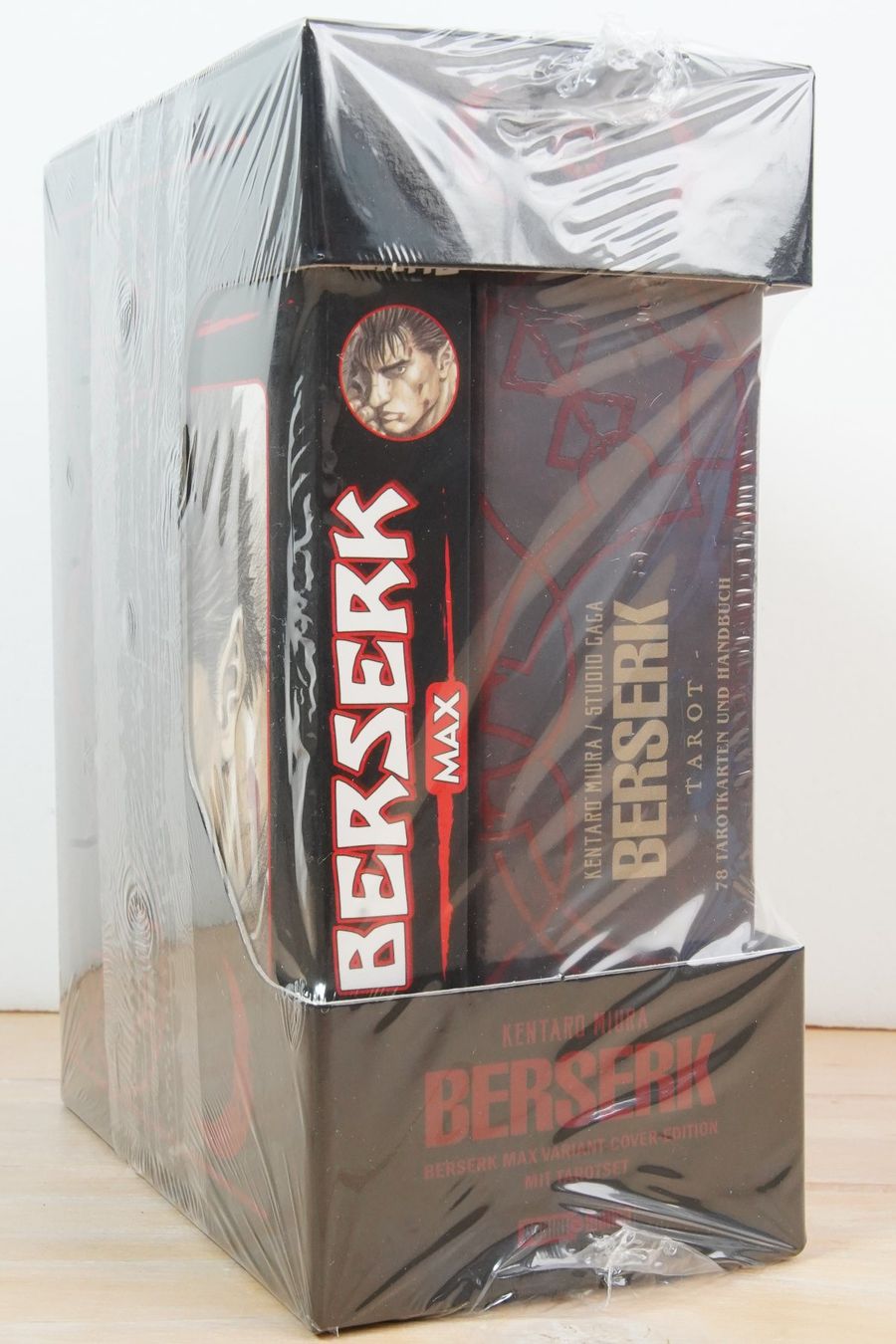 Fumetti: Berserk Max 21 - Variant-Edition mit Tarotset – Nuovo e nell'imballaggio originale da Wil SG venduto da froschbiss 1