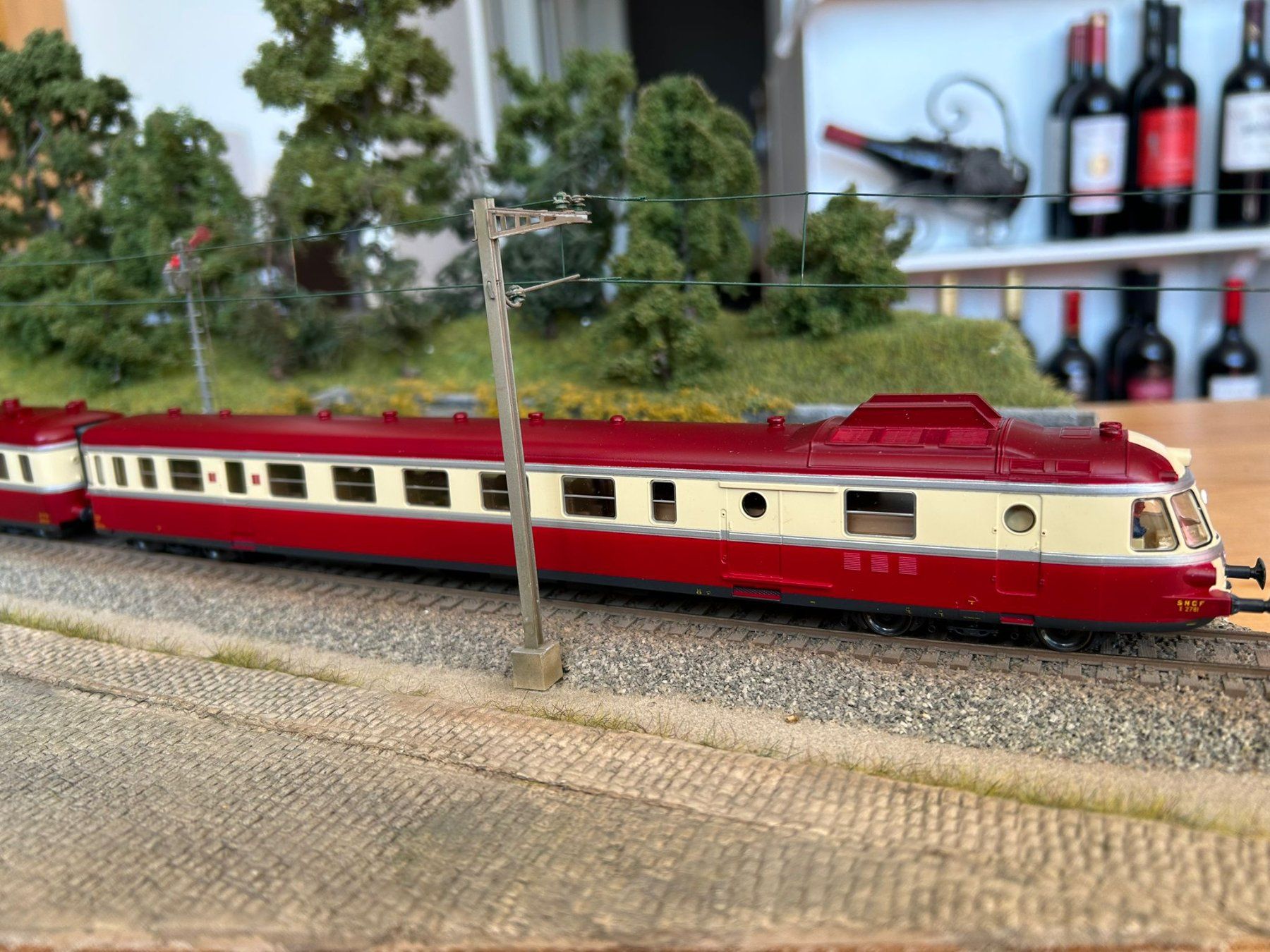 Roco Modelleisenbahnen: Roco 43033, SNCF RGP 1 TEE – Neu und originalverpackt aus Yverdon-les-Bains von far_cs8v 1