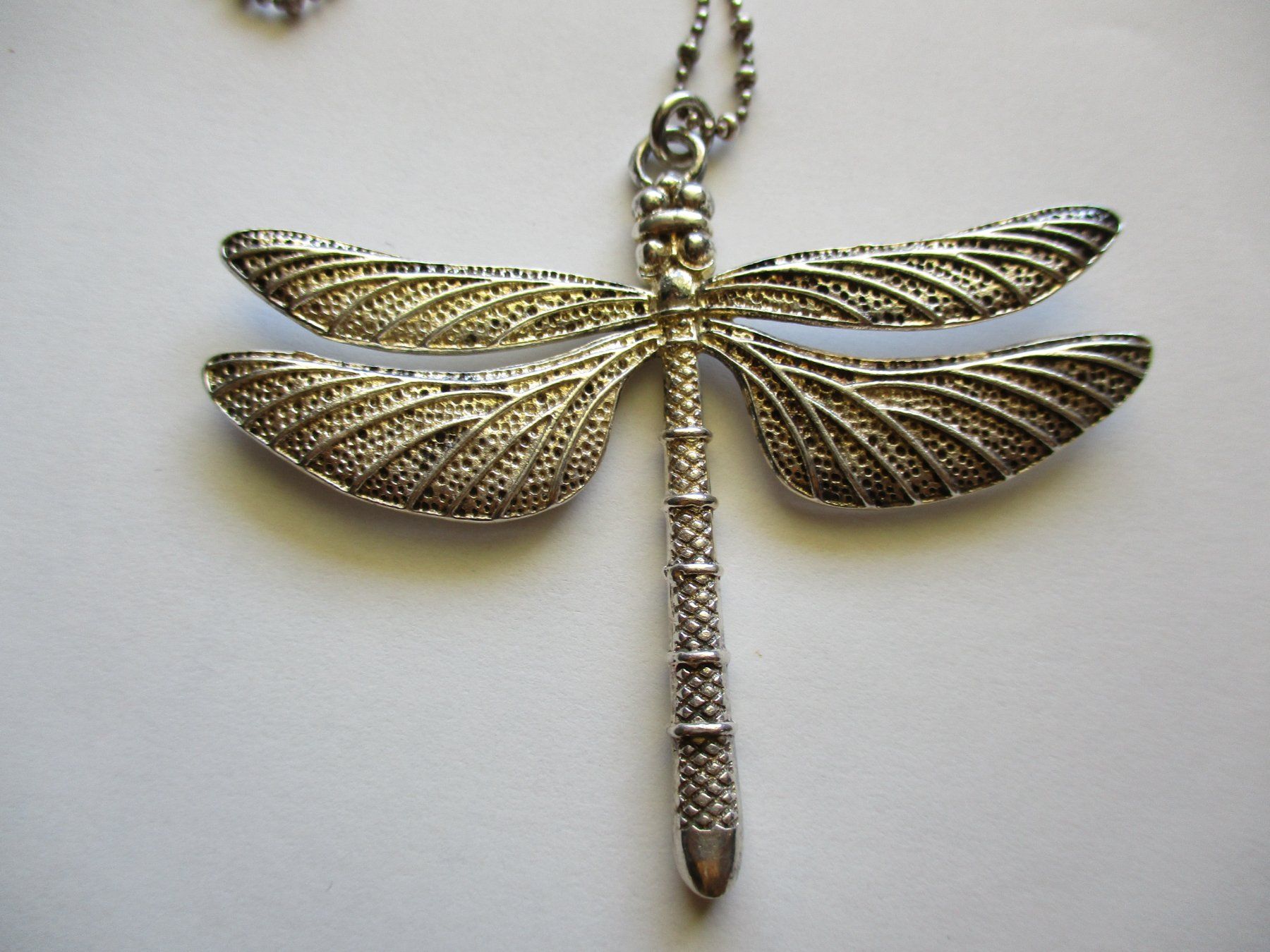 Ciondoli: Collier avec pendentif libellule argent 925 – Usato da La Sarraz venduto da vic_v6kz 1