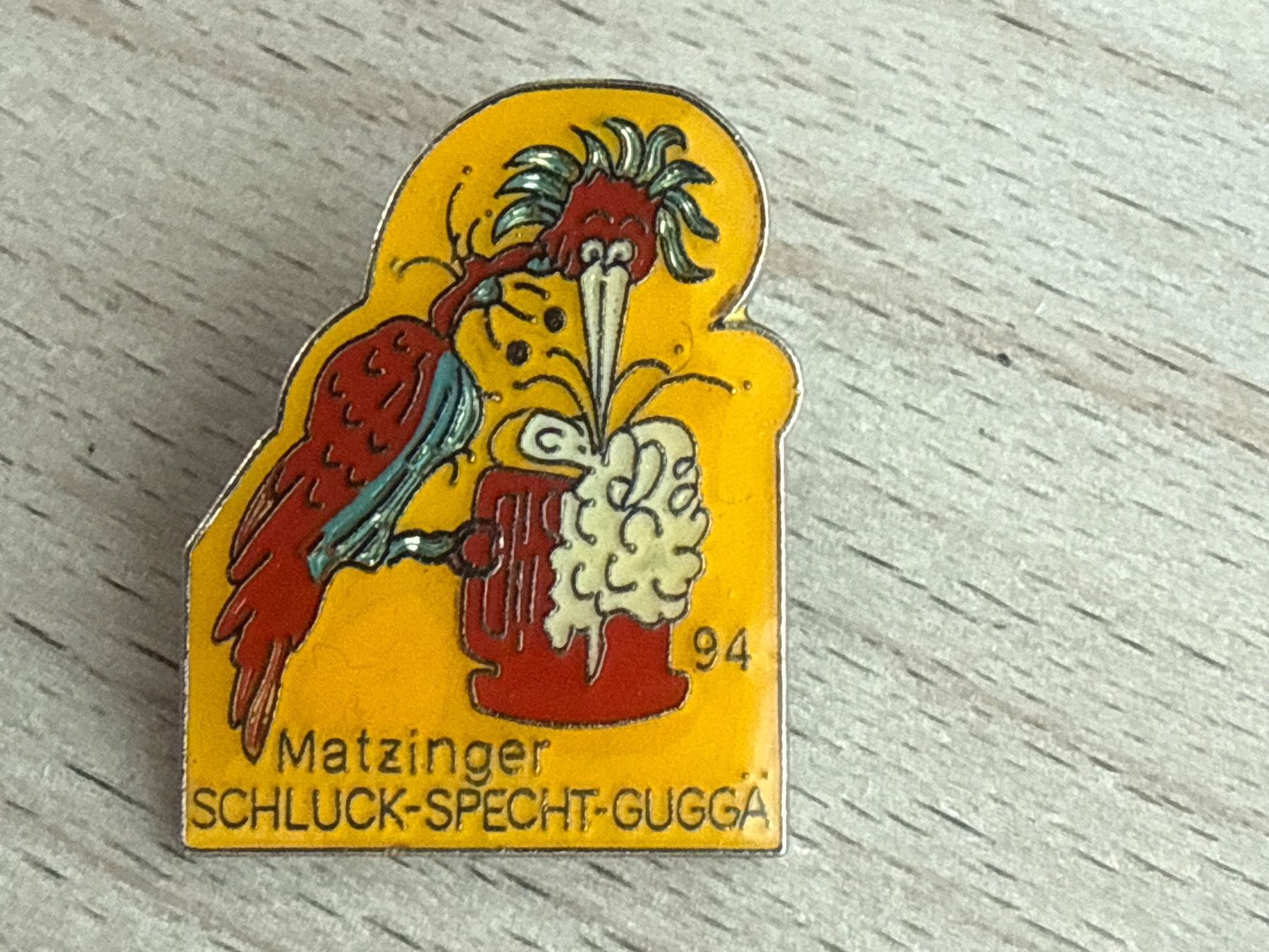 Plaquettes & Badges: Pin Matzinger Schluck-Specht-Guggä – D'occasion à Glattbrugg par Schweigmatt