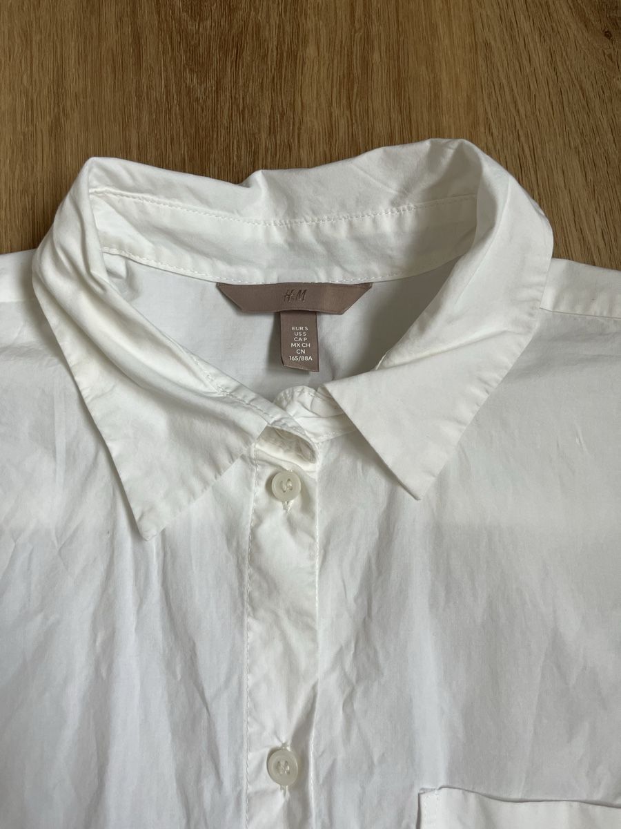 H&M Camicette: Oversized eH&M Tunika/Bluse, weiss, Gr. S, kurzarm – Usato da Luzern venduto da NOOOEELLE 2