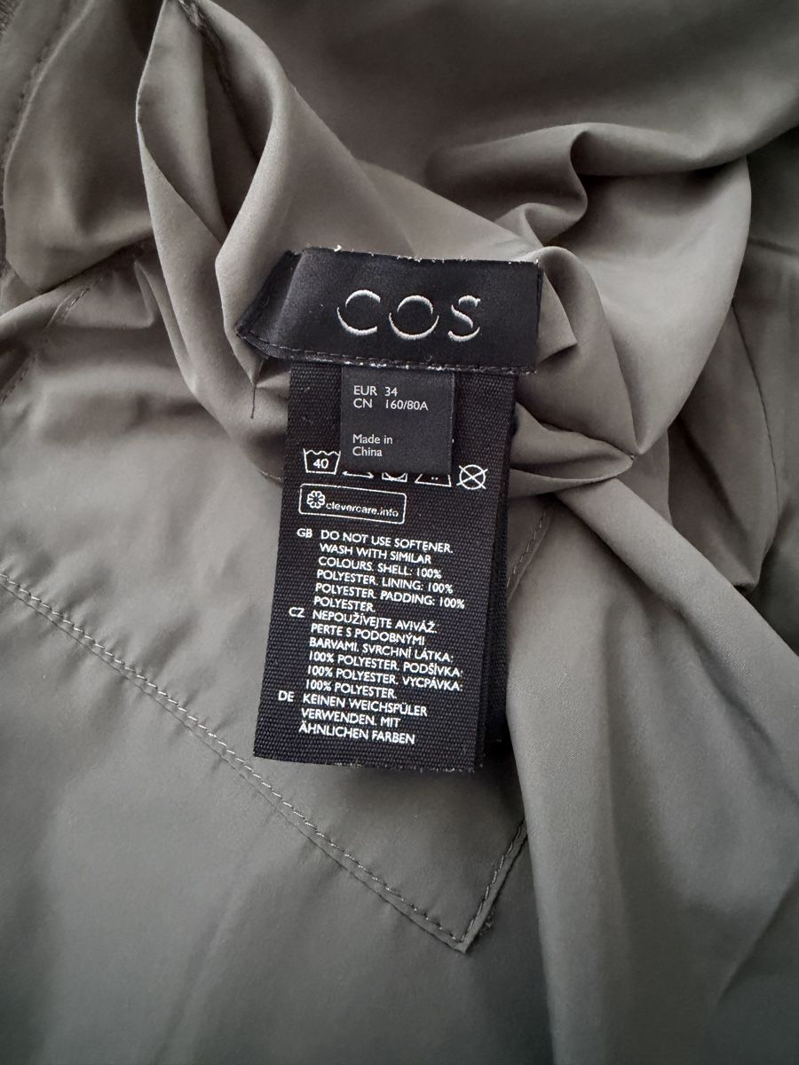 Cos Giacche: COS - Reversible Quilted Jacke, Gr. 34 – Usato da Interlaken venduto da fbnscl 2