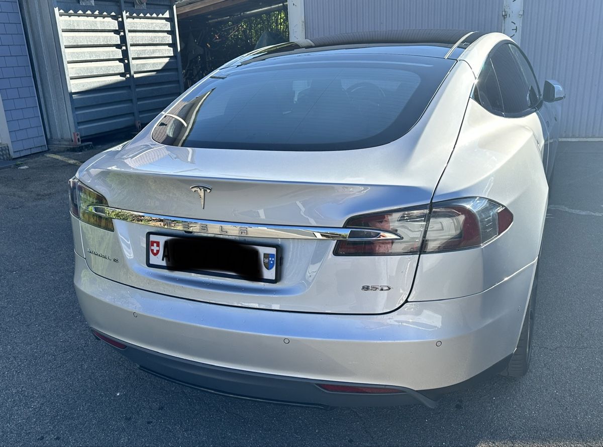 Tesla Automobili: Tesla Model S 85D mit Mfk – Usato da Suhr venduto da Portmann2005 3