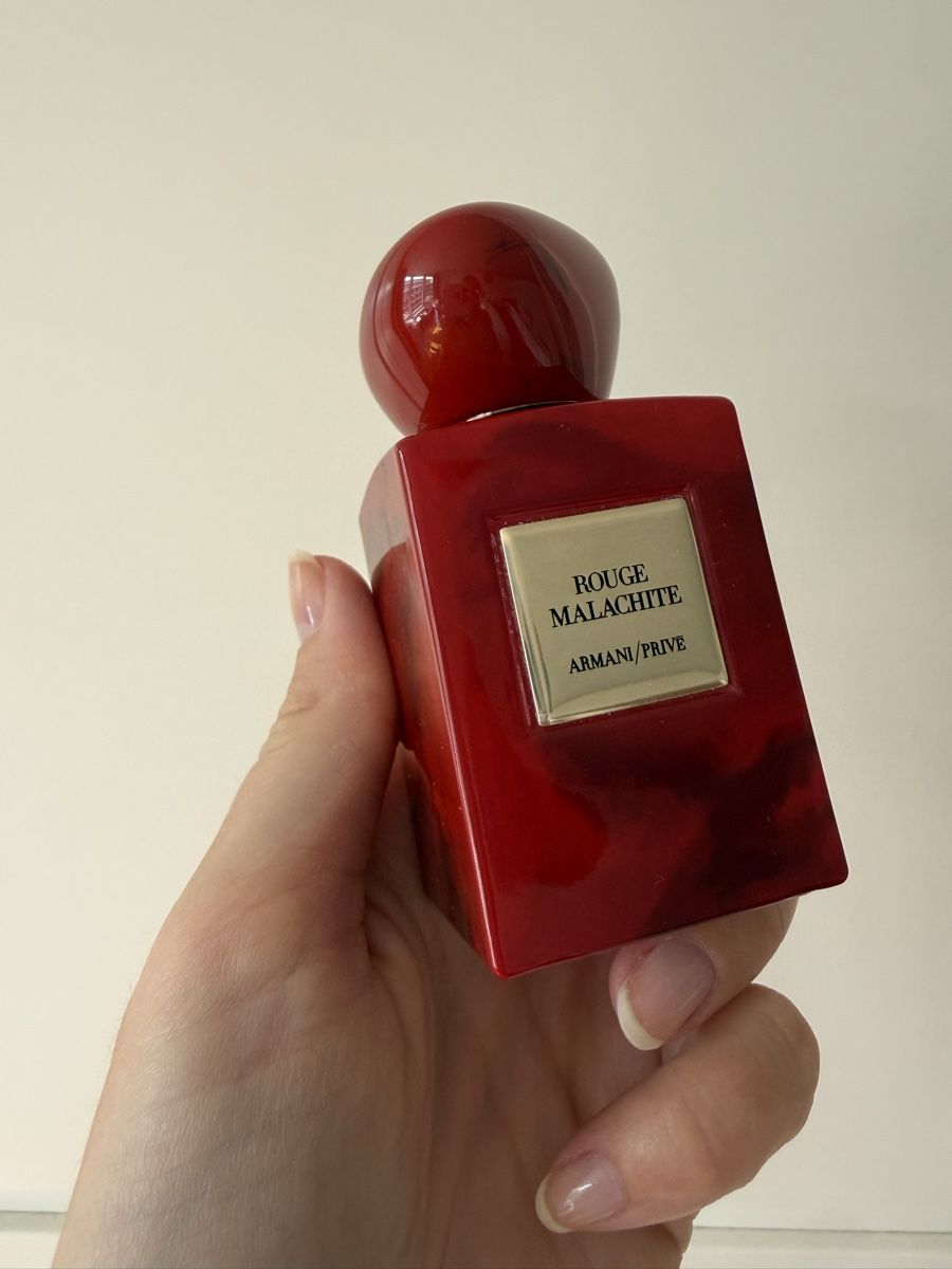Armani Profumi & Eau de Toilette: Armani Privé - Rouge Malachite EDP – Usato da Bottmingen venduto da Itsclaire