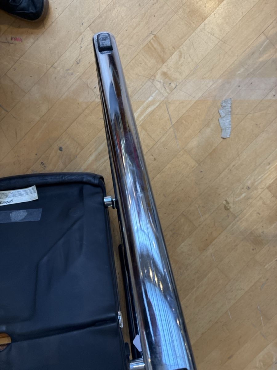 Girsberger Sedie: Girsberger  Trilax  Leder Schwarz, – Usato da Murgenthal venduto da casatualiq 6