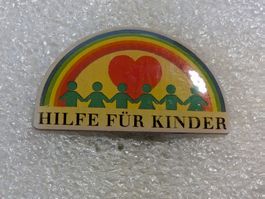 Ansteckpin 175: Hilfe für Kinder