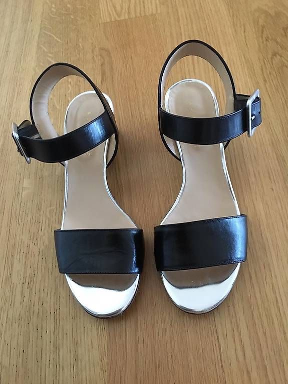 Chaussures femmes: Sandali donna – D'occasion à Tenero par pet_w2hl