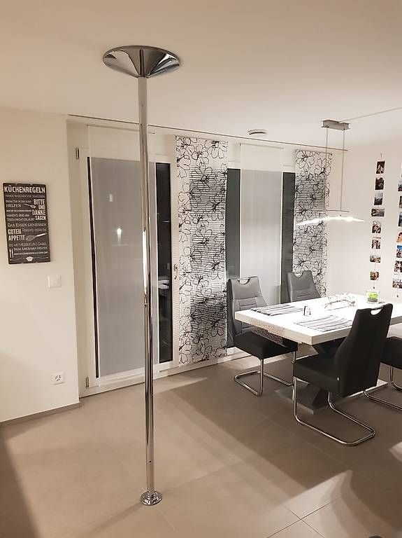 Vélos d'appartement: X-Pole Poledance und Spinning Stange – D'occasion à Staufen par Puzzelii