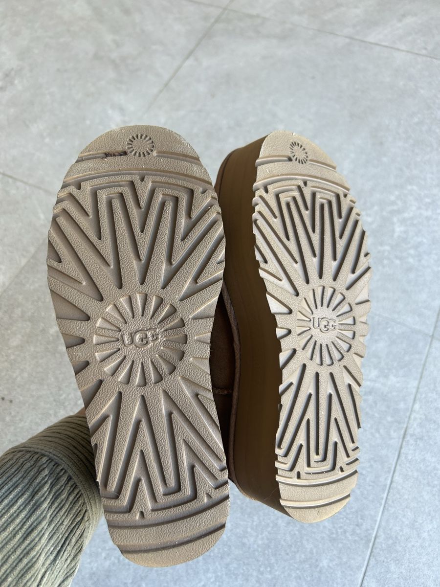 Ugg Scarpe da donna: UGG Classic Ultra Mini Platform Gr.38 - Top Zustand! – Usato da Läufelfingen venduto da Kitty_St 3