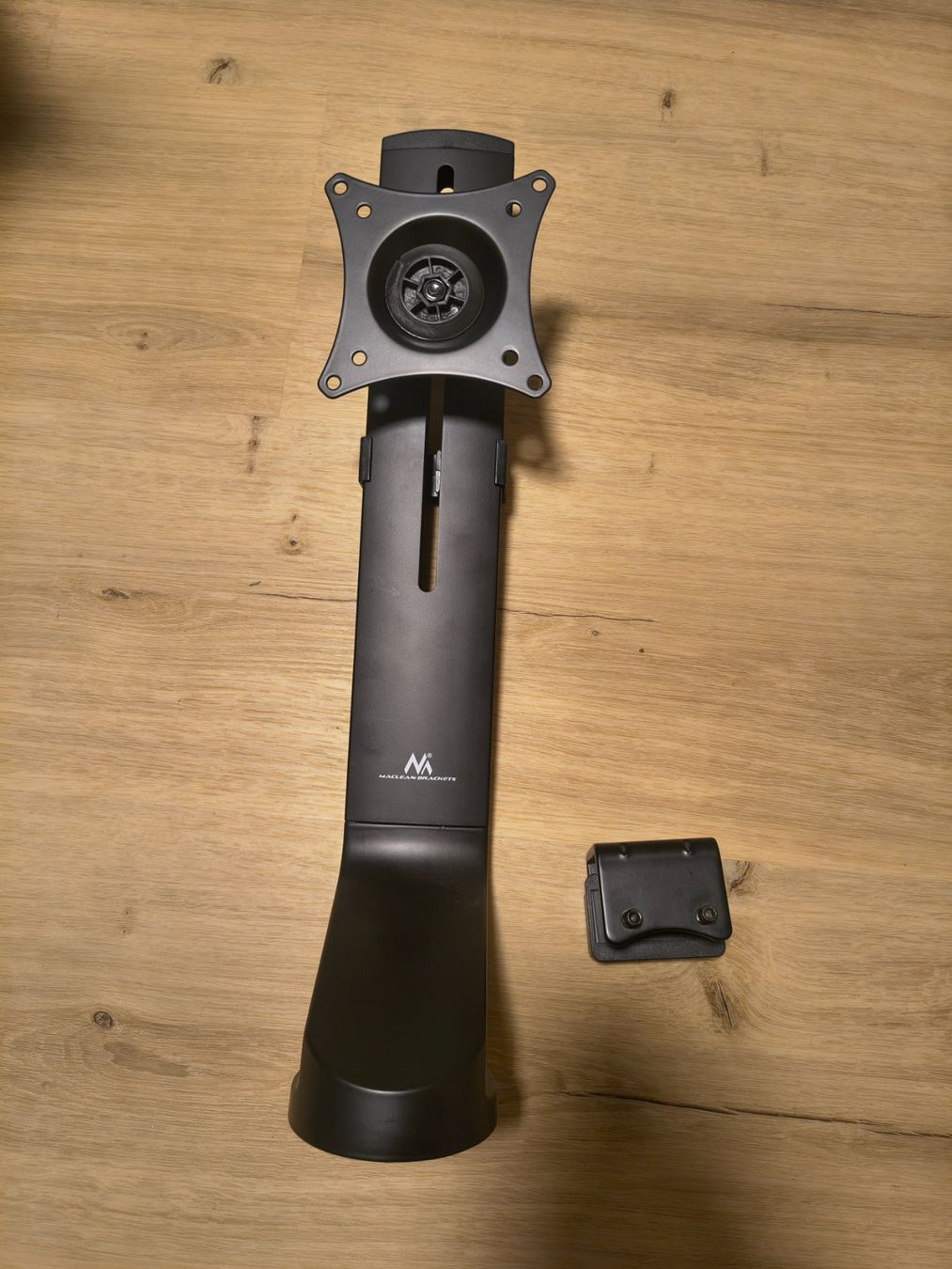 Staffa per monitor: Monitorhalterung bis 32 Zoll – Usato da Schaffhausen venduto da thugNme